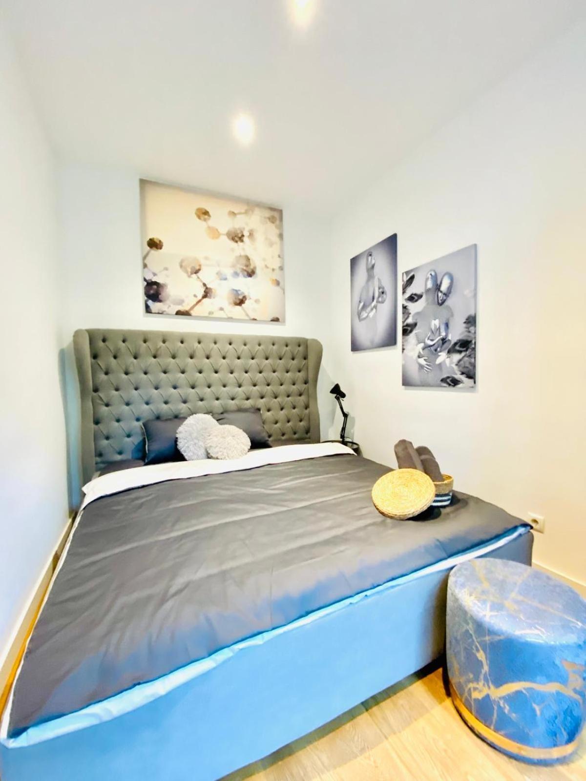 Elegant 2br With Balcony Near Millennium Appartement *